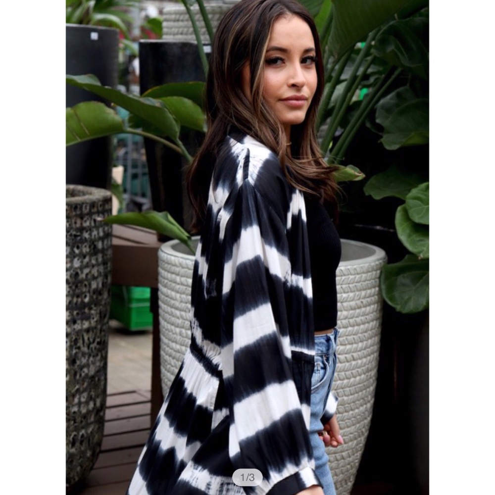 NWT Long Lightweight Kimono